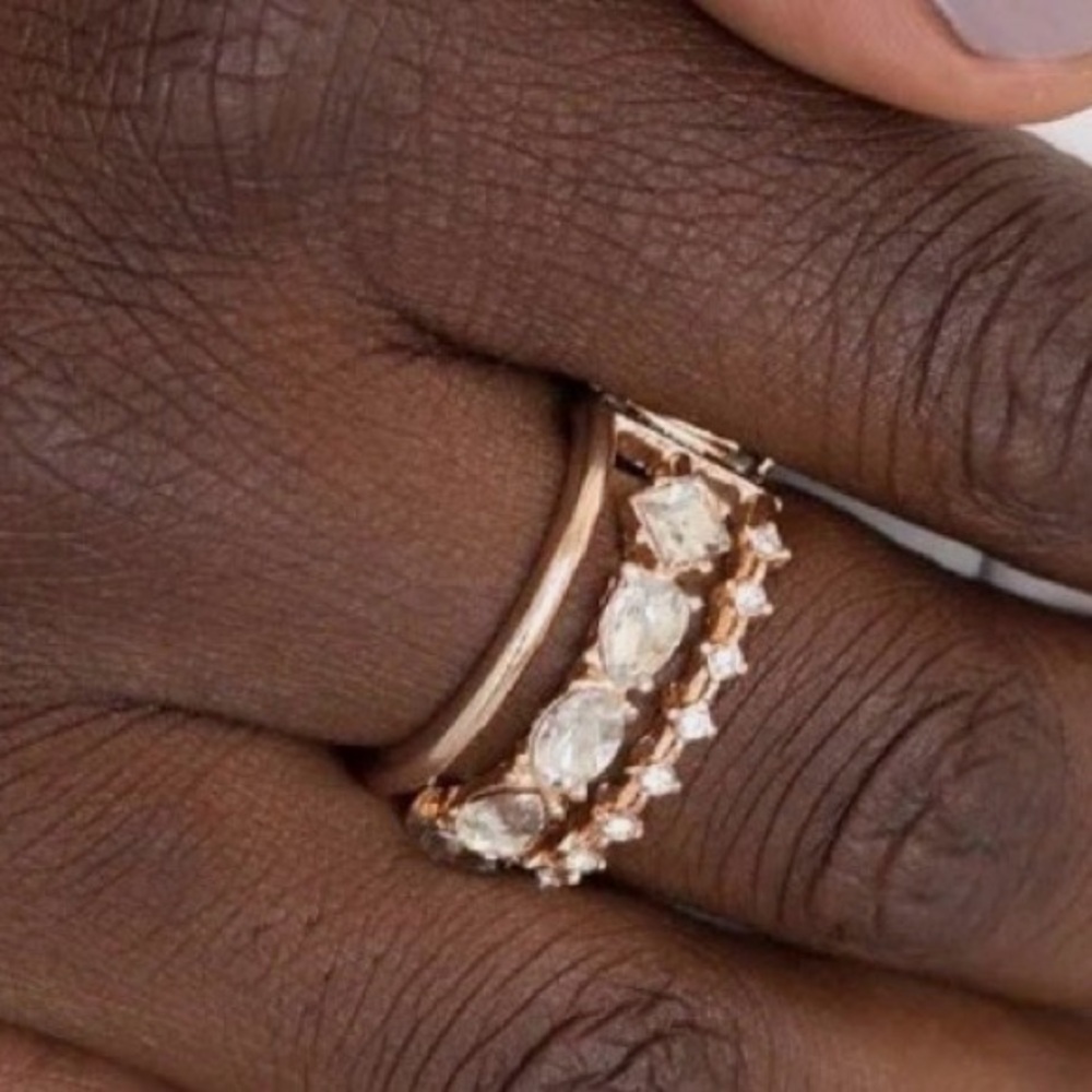 Paparazzi Elegant Crystal and Gold Ring